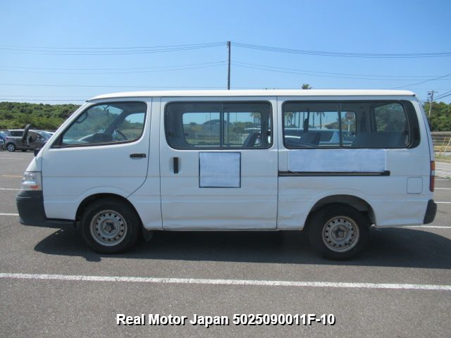 2001 TOYOTA HIACE thumbnail 4