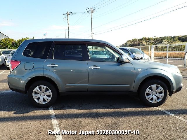 2010 SUBARU FORESTER thumbnail 4