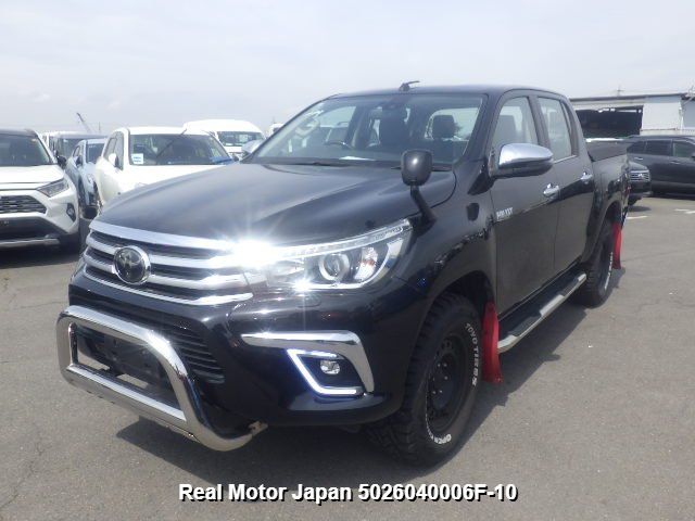 2017 TOYOTA HILUX thumbnail 3
