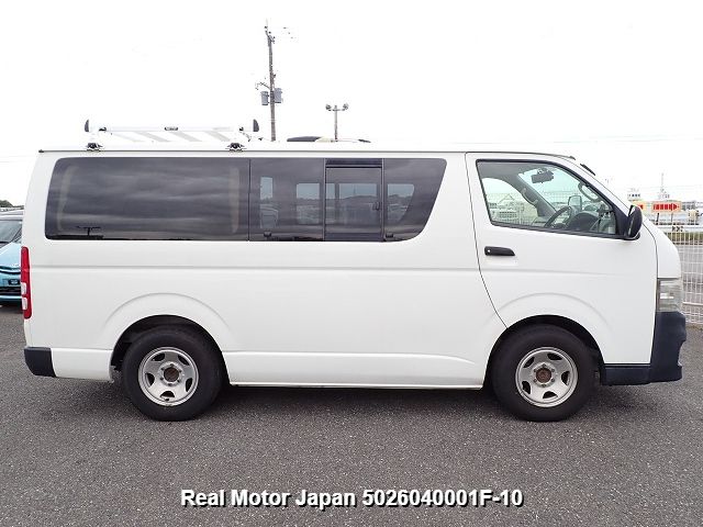 2013 TOYOTA HIACE VAN thumbnail 4
