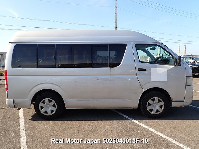 2010 TOYOTA HIACE VAN thumbnail 4