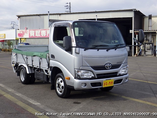 2018 TOYOTA DYNA thumbnail 3