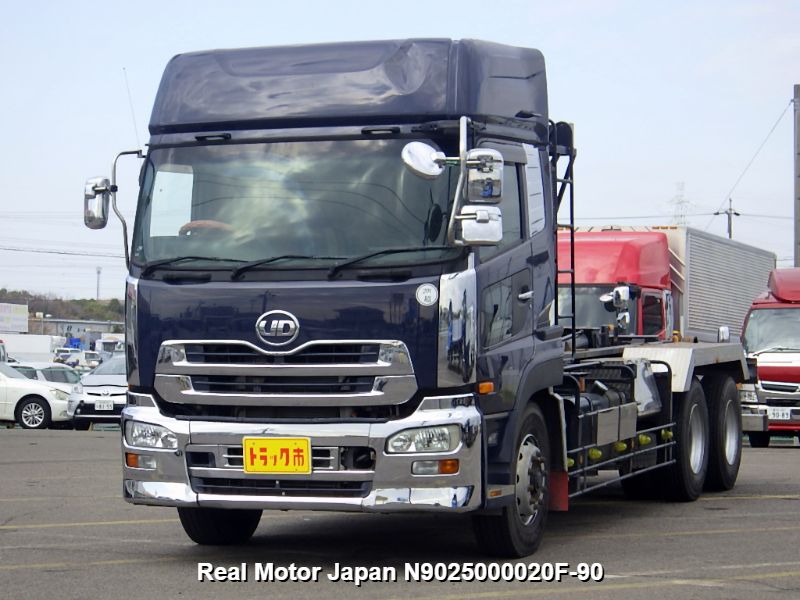 2012 NISSAN QUON thumbnail 2