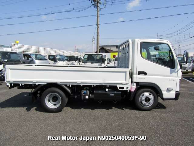 2024 MITSUBISHI CANTER thumbnail 4