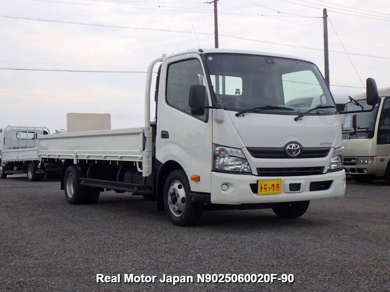 2019 TOYOTA DYNA thumbnail 3
