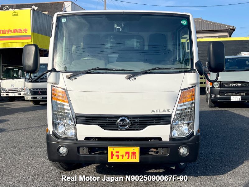 2019 NISSAN ATLAS thumbnail 2