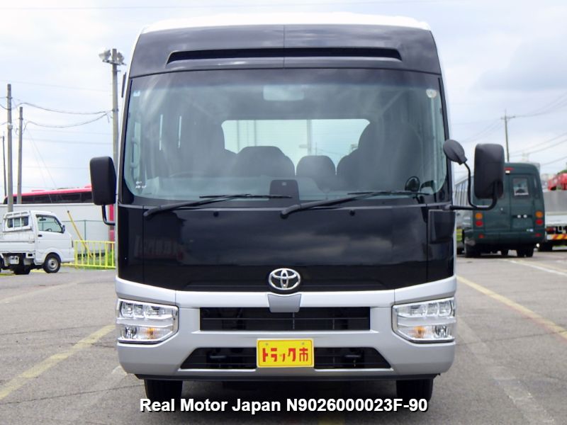 2026 TOYOTA COASTER thumbnail 3
