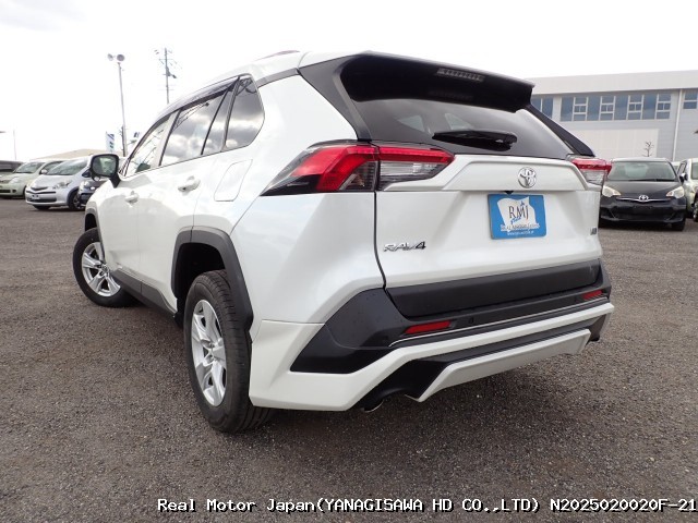 2021 TOYOTA RAV4 thumbnail 3