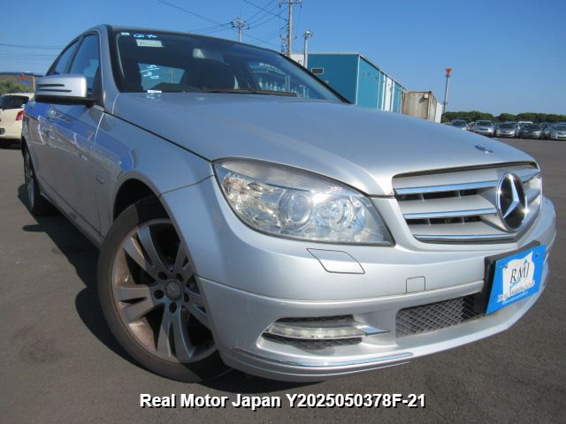 2011 MERCEDES-BENZ C-CLASS thumbnail 2