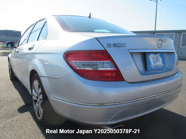 2011 MERCEDES-BENZ C-CLASS thumbnail 3
