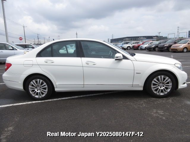 2011 MERCEDES-BENZ C-CLASS thumbnail 4