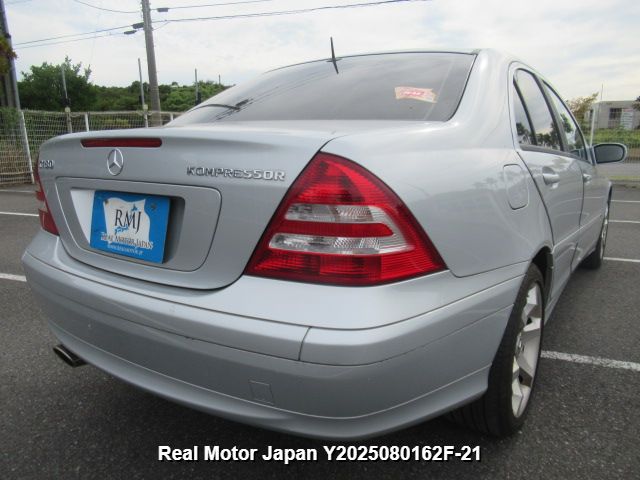 2005 MERCEDES-BENZ C-CLASS thumbnail 4