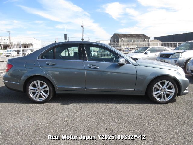 2011 MERCEDES-BENZ C-CLASS thumbnail 4