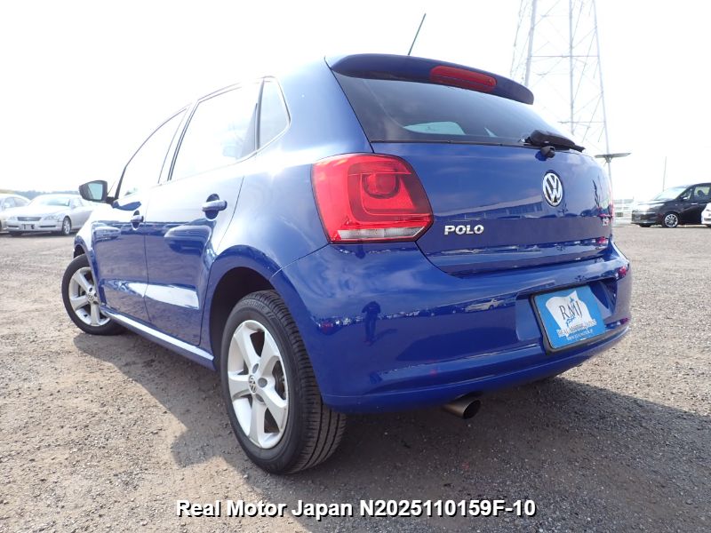 2012 VOLKSWAGEN POLO thumbnail 3