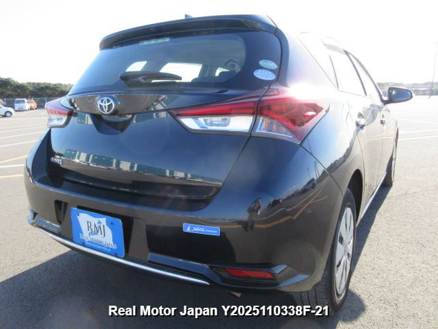 2017 TOYOTA AURIS thumbnail 4