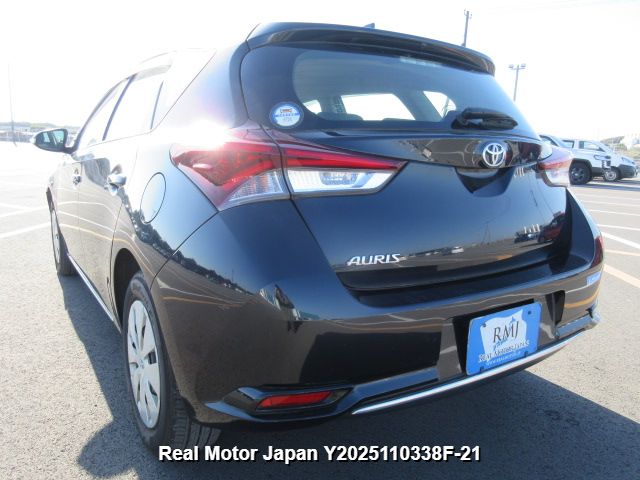 2017 TOYOTA AURIS thumbnail 3
