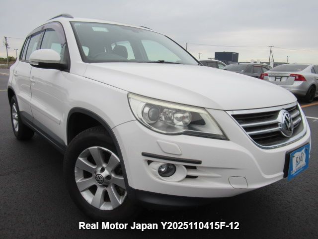 2009 VOLKSWAGEN TIGUAN thumbnail 2