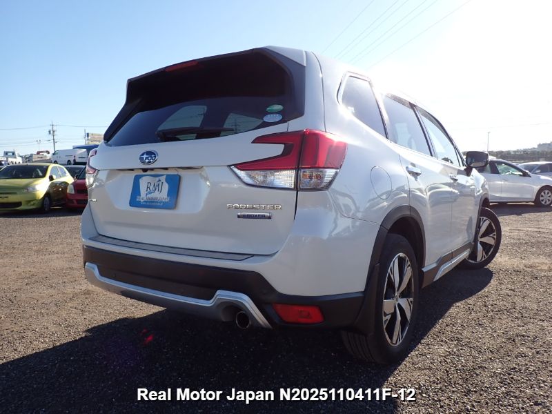2019 SUBARU FORESTER thumbnail 4