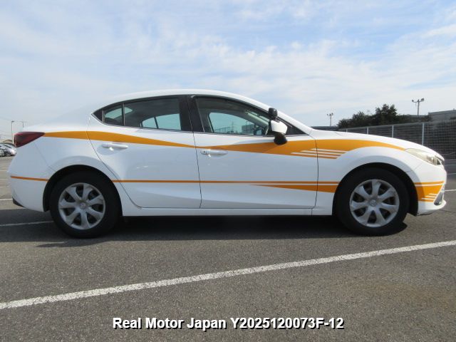 2015 MAZDA AXELA thumbnail 4