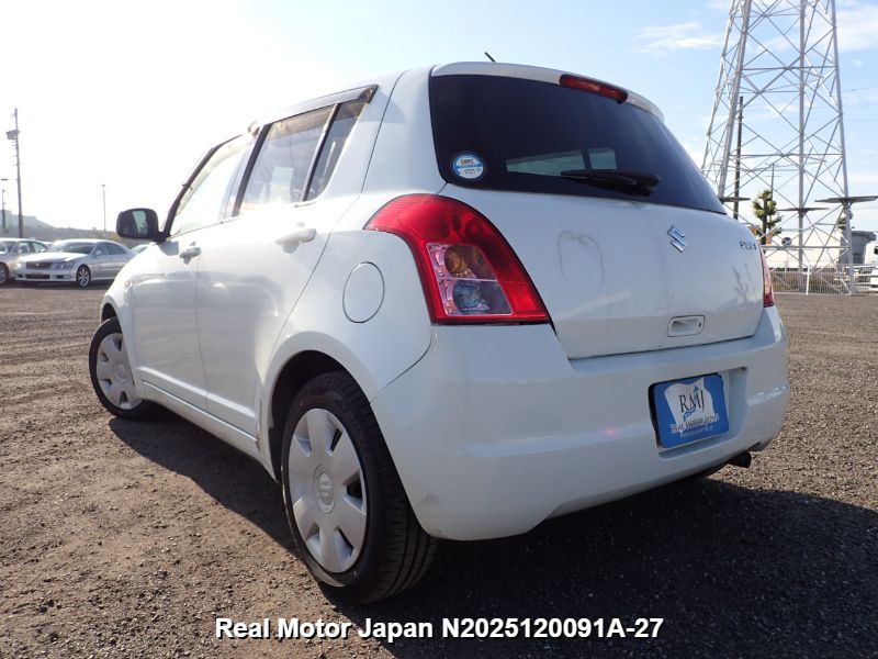 2010 SUZUKI SWIFT thumbnail 3