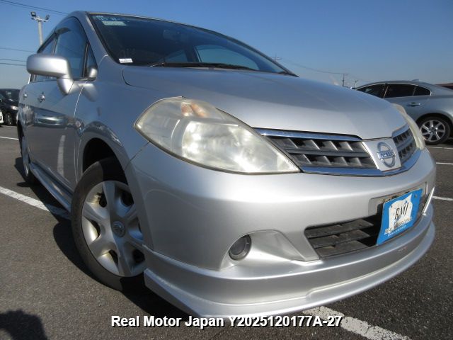 2011 NISSAN TIIDA thumbnail 2