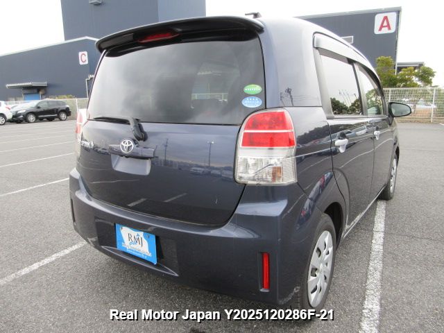 2012 TOYOTA SPADE thumbnail 4