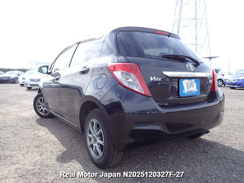 2012 TOYOTA VITZ thumbnail 3