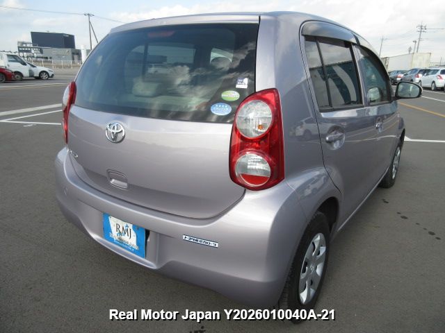 2010 TOYOTA PASSO thumbnail 4