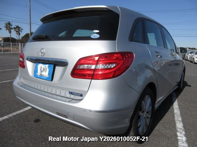 2013 MERCEDES-BENZ B-CLASS thumbnail 4