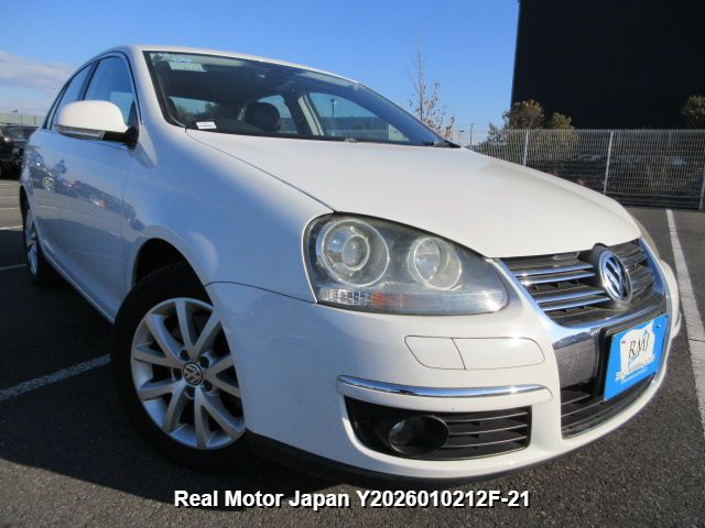 2010 VOLKSWAGEN JETTA thumbnail 2