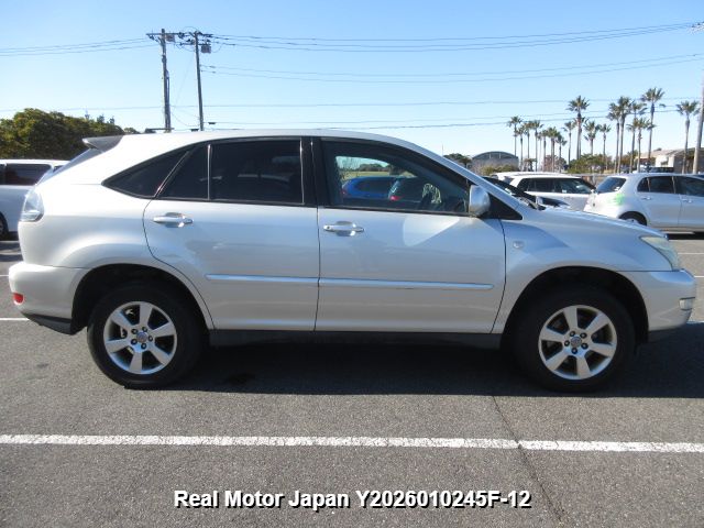 2004 TOYOTA HARRIER thumbnail 4