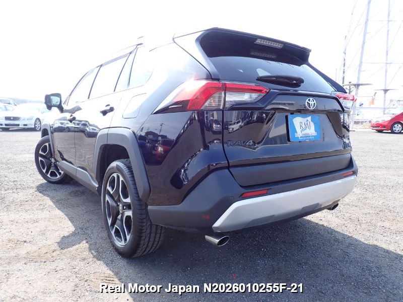 2020 TOYOTA RAV4 thumbnail 3