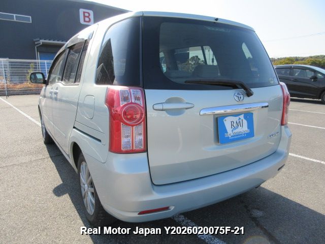 2007 TOYOTA RAUM thumbnail 3