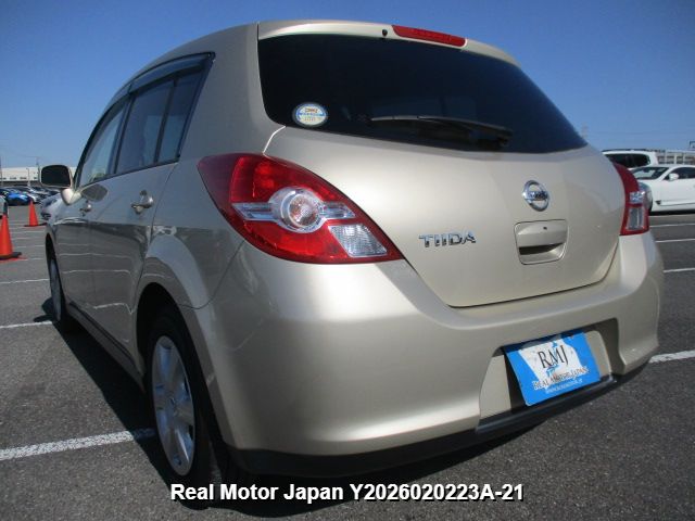 2011 NISSAN TIIDA thumbnail 3