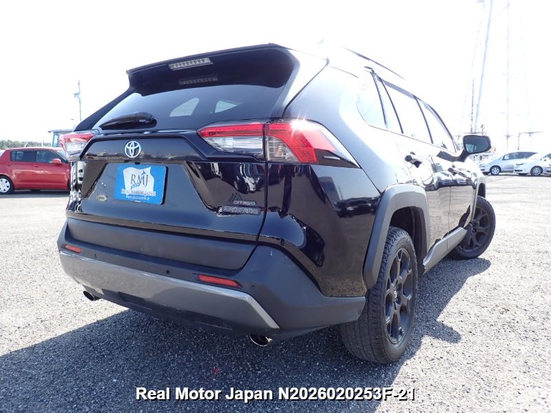 2024 TOYOTA RAV4 thumbnail 4