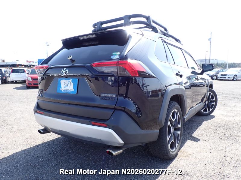 2020 TOYOTA RAV4 thumbnail 4