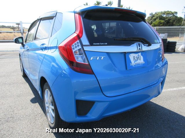 2015 HONDA FIT HYBRID thumbnail 3