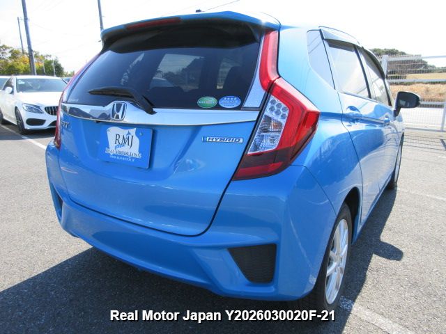 2015 HONDA FIT HYBRID thumbnail 4
