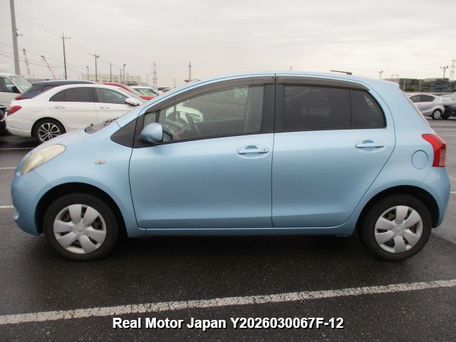 2005 TOYOTA VITZ thumbnail 3