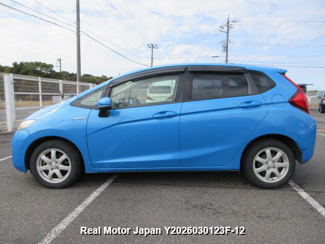 2013 HONDA FIT HYBRID thumbnail 3