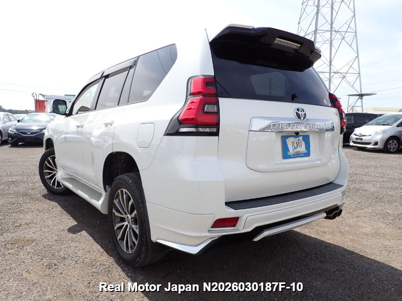 2019 TOYOTA LAND CRUISER PRADO thumbnail 3