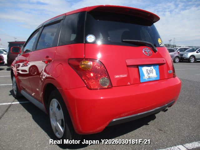 2004 TOYOTA IST thumbnail 3