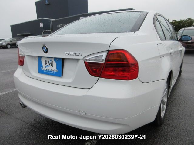 2009 BMW 3 SERIES thumbnail 4