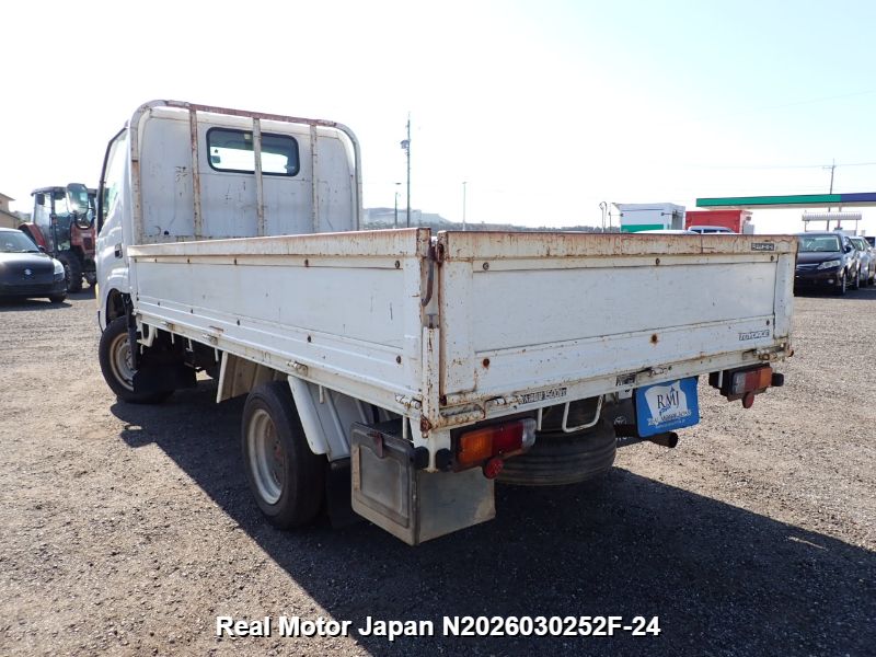 2005 TOYOTA TOYOACE thumbnail 3