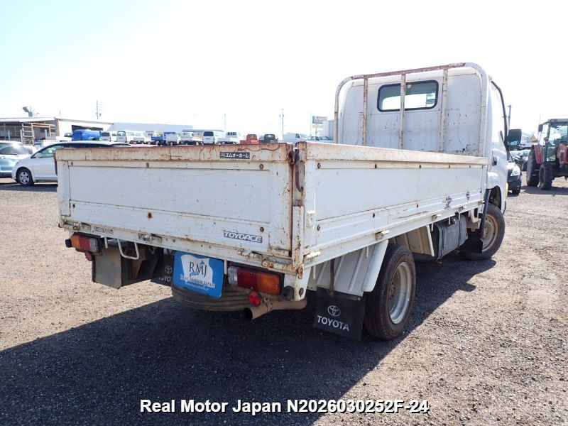 2005 TOYOTA TOYOACE thumbnail 4