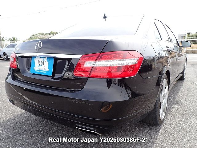 2012 MERCEDES-BENZ E CLASS thumbnail 4