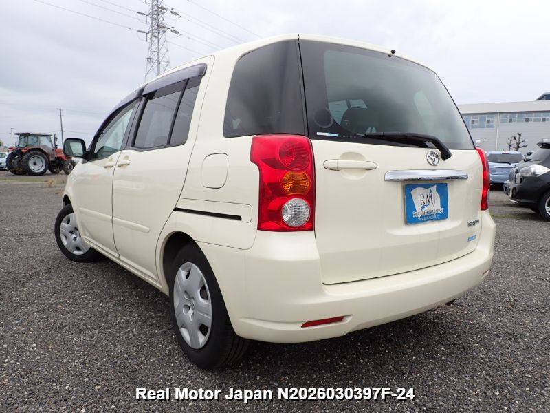 2003 TOYOTA RAUM thumbnail 3