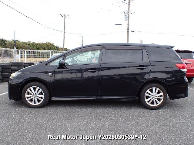 2010 TOYOTA WISH thumbnail 3