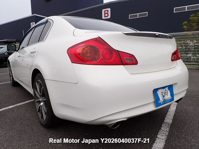 2011 NISSAN SKYLINE thumbnail 3