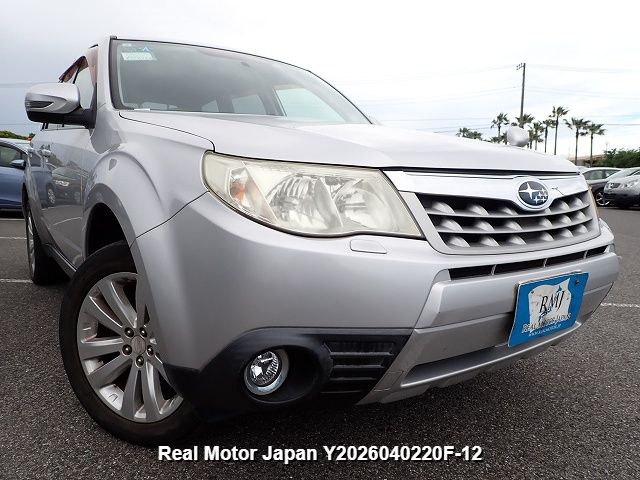 2011 SUBARU FORESTER thumbnail 2